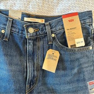 NWT Levi’s 94 Baggy size 28